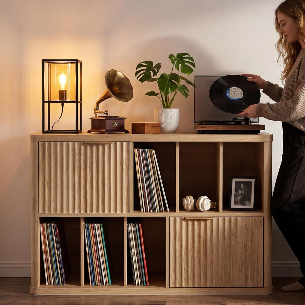 LELELINKY Large Record Player Stand - 39.5" Record Cabinet with Open Vinyl Storage Holds up to 400 Albums, Modern Vinyl Player Table with Fluted Doors, Turntable Stand for Living Room, Natural Oak